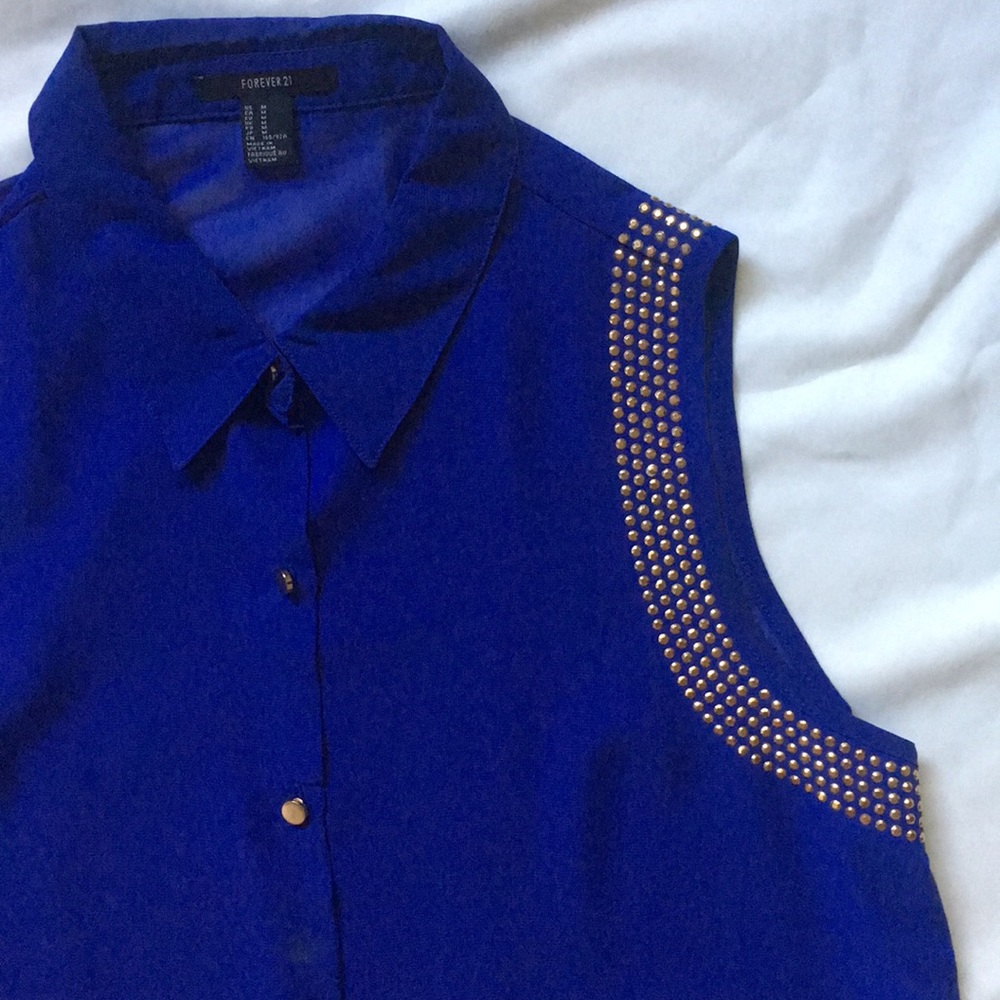 Sleeveless Button-Down Tunic